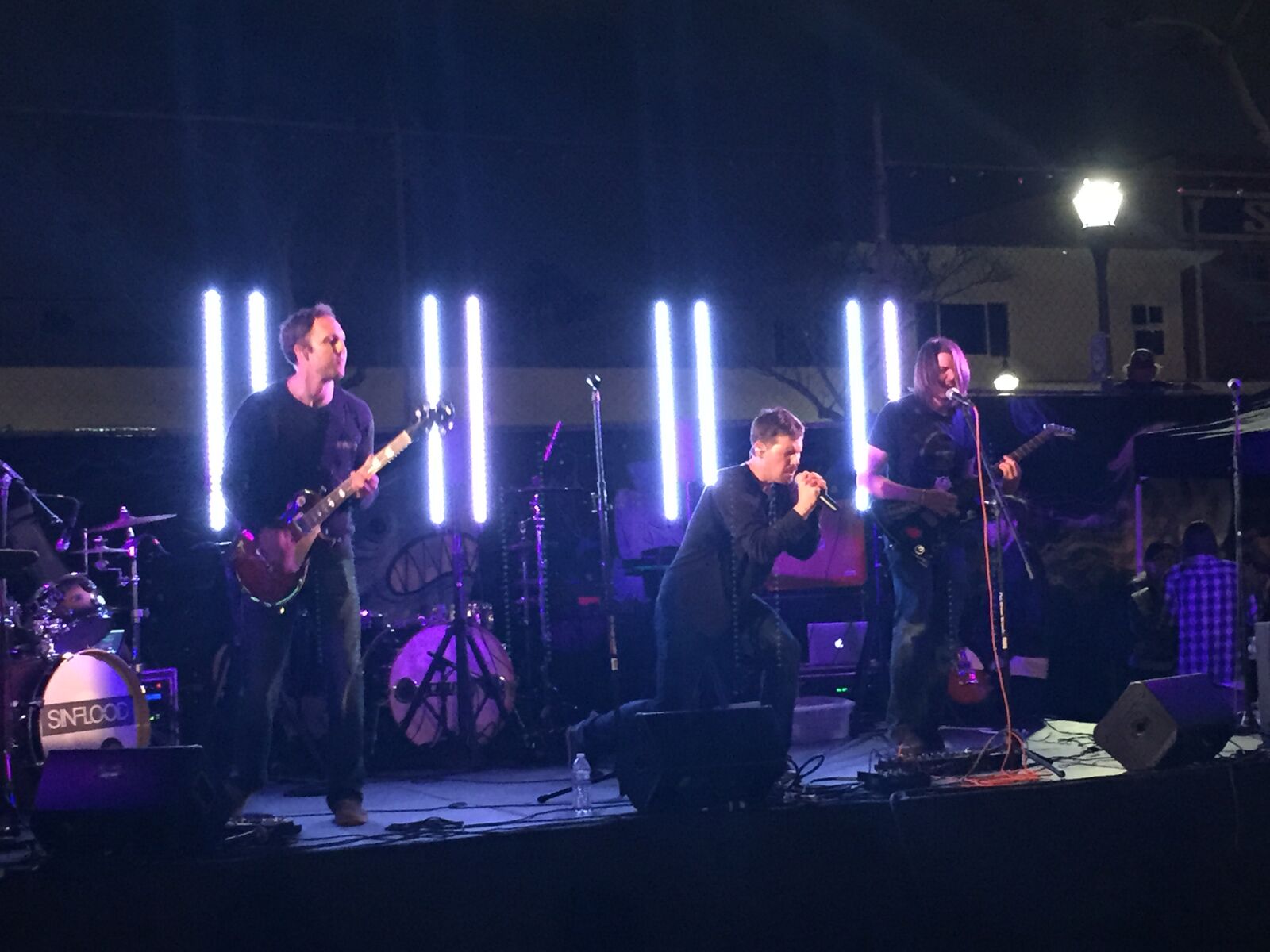 Sinflood at a festival