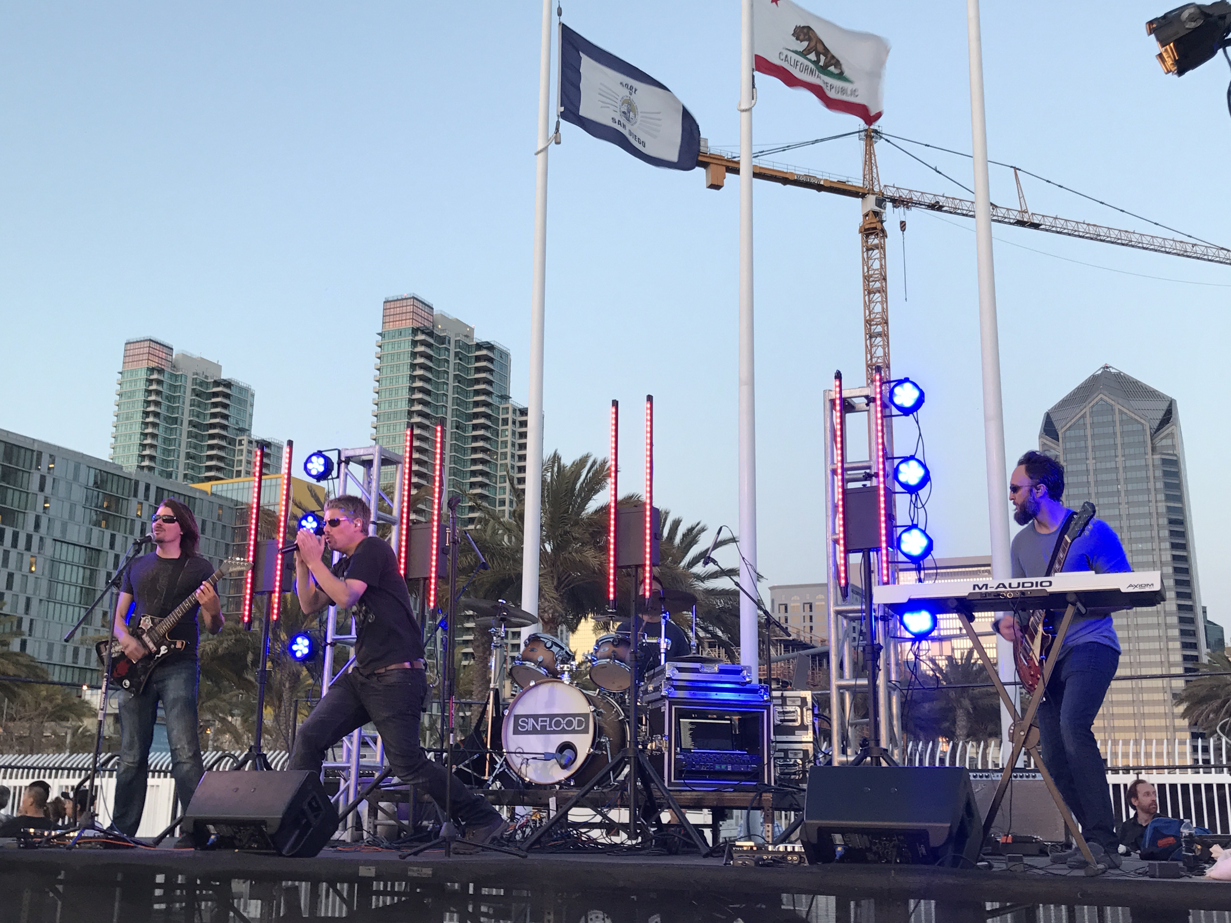 Sinflood at a festival